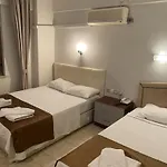 London Blue Hotel