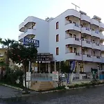London Blue Hotel 3*