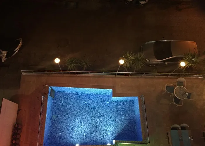 London Blue Hotel